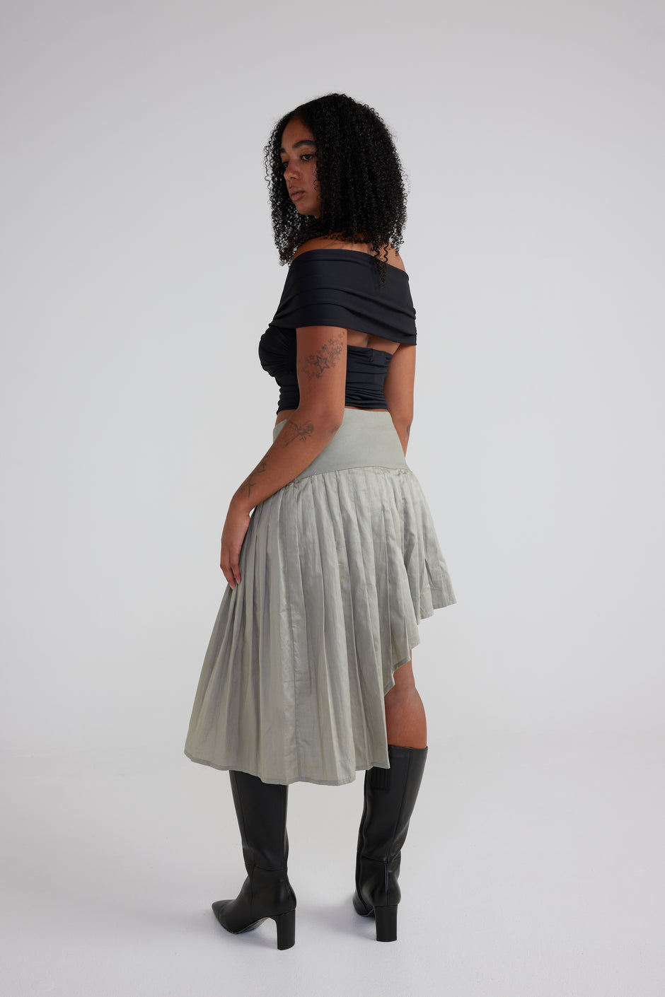 BELLE the Label UMA Store Plisse pleated grey silk cotton asymmetric skirt