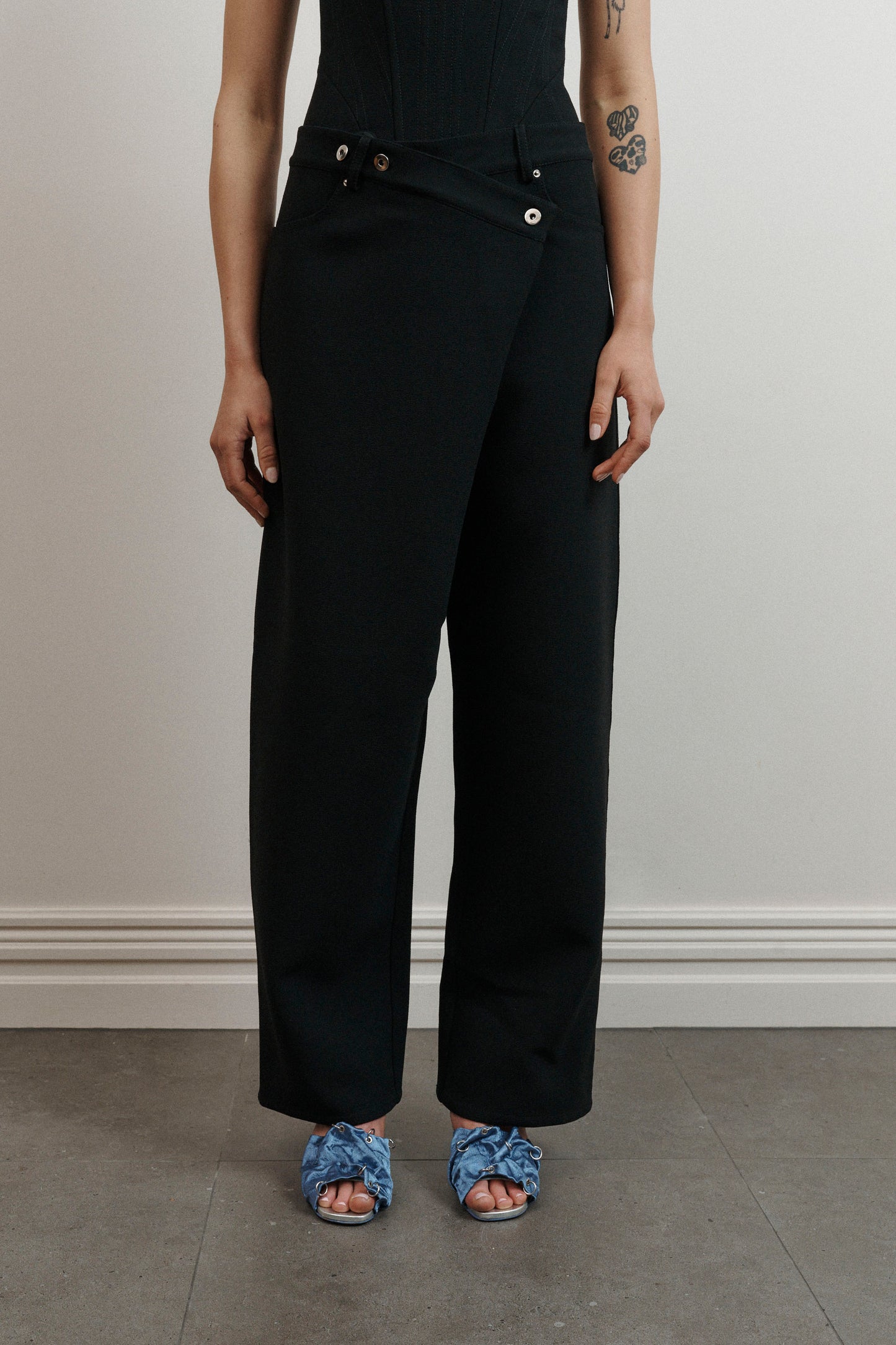 UMA Store KOURH Nobilis oversized black pants drop waist heavyweight crepe